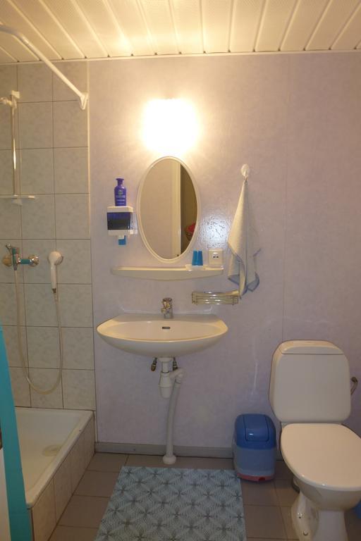 Kihelkonna Pastorate Guesthouse Extérieur photo
