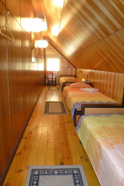 Kihelkonna Pastorate Guesthouse Chambre photo